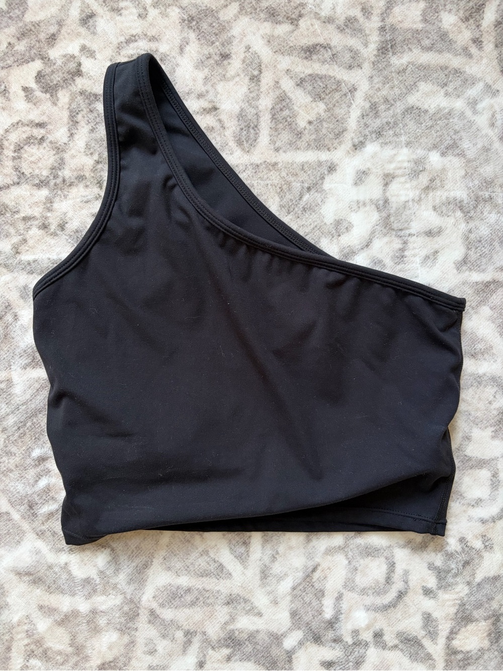 P’tula one shoulder crop